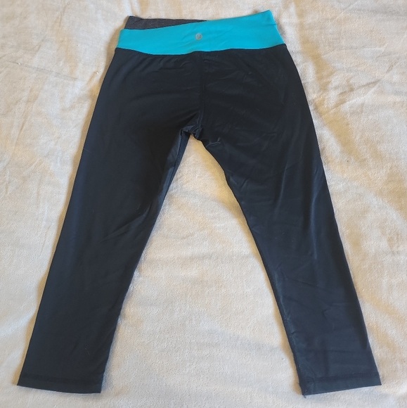 Lululemon High Waist Women's Crop Pants/Capri - US Size 4 - Great Condition! - Picture 2 of 5